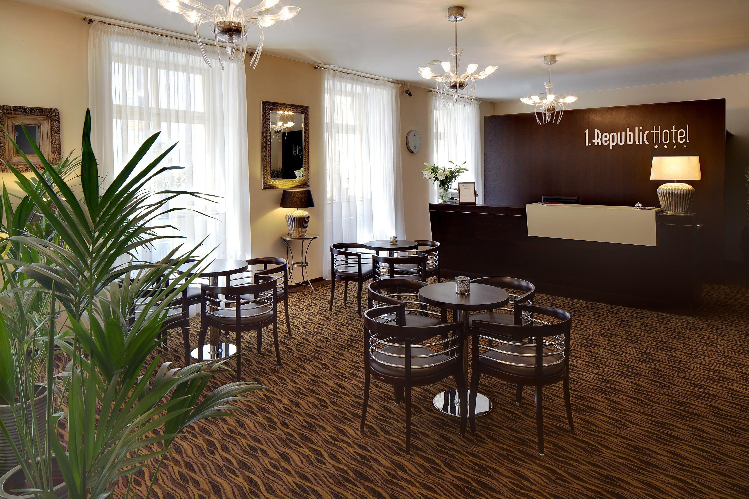 1.Republic Hotel — Fotky 3